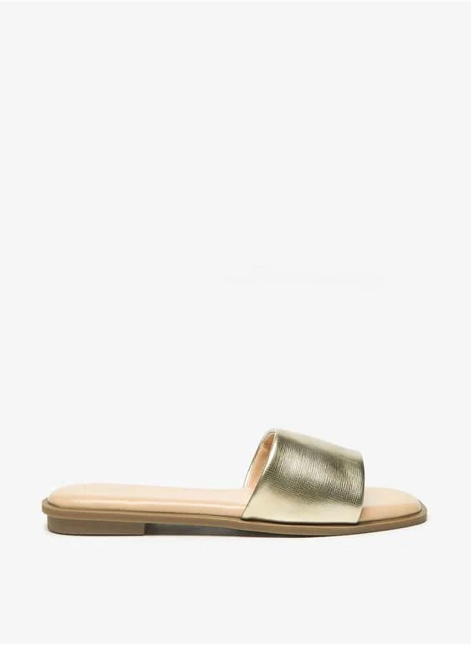 سيليست Women's Solid Slip-On Slides