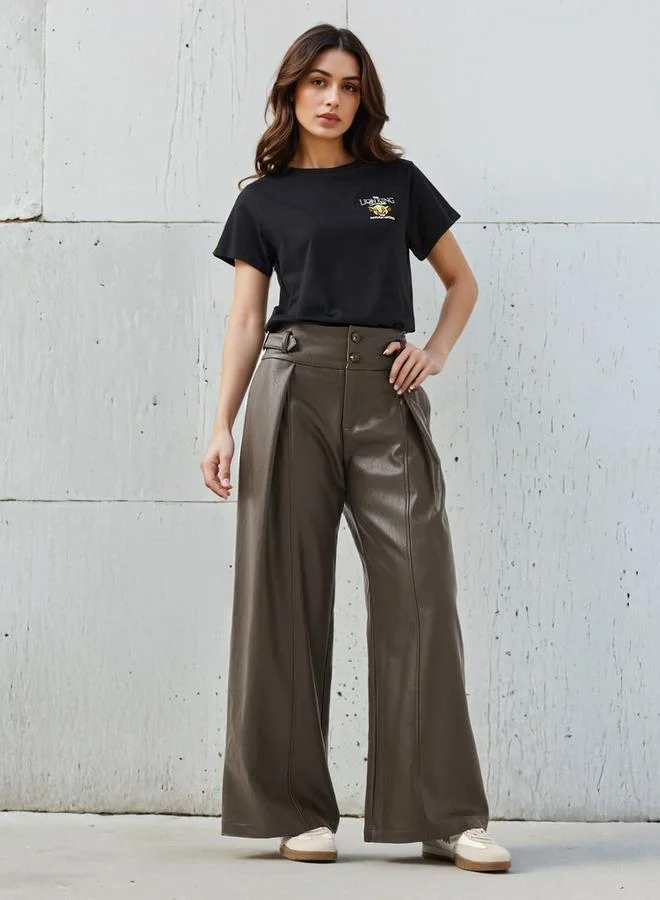 اس بي كاركترز تيشيرت مطرز بأسد الملك سيمبا قطن