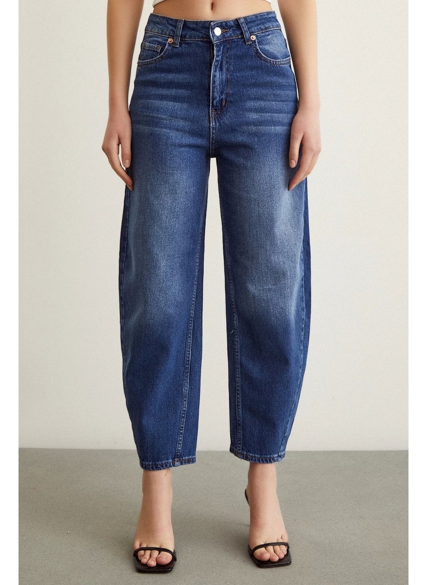 High Waist Mom Jeans Blue - pzsku/ZDFE736D6333145652358Z/45/_/1741336228/95033fe6-d7f8-4842-80fa-e65b084b522d