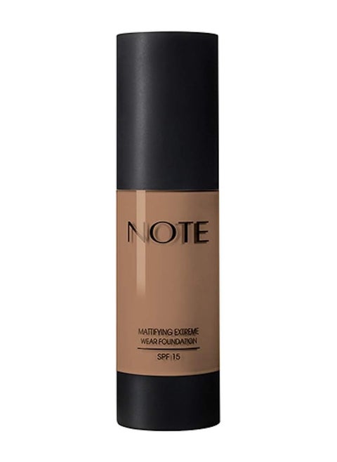 Mattifying Extreme Wear Foundation 102 Warm Almond