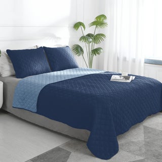 EasyGoing Twin Size Reversible Quilt Set with 1 Quilt and 1 Pillow Sham Soft Bed Quilt Cover Water Resistant Lightweight Microfiber Bedspread Stain Resistant Dark BlueLight Blue - pzsku/ZDFEE26737E3A1B355D47Z/45/1749490519/16e67722-02ff-4f49-bdd4-f4338f311c12