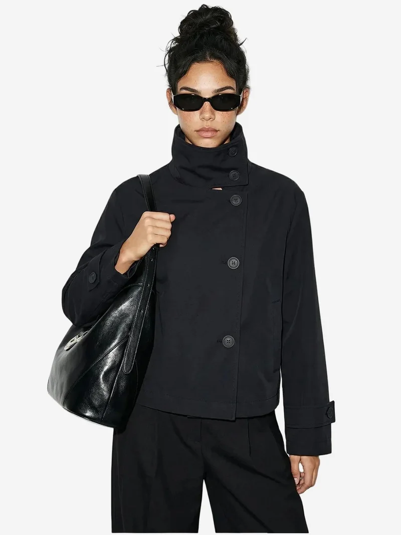 بيانكو لوتشي LUCCI Short Mandarin Collar Trench Coat