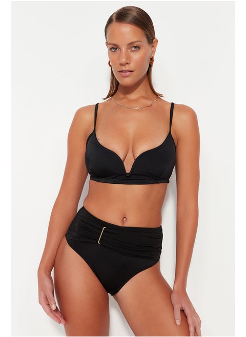 Black Triangle V-String Bikini Top TBESS23BU00243