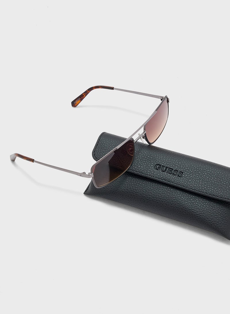 GUESS Metal Shaped Sunglasses - Image 4