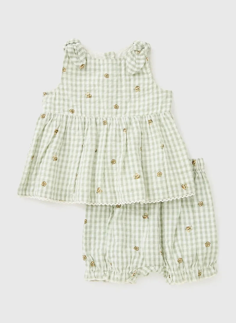 ماتلان Baby Green Gingham Bee Top & Short Set