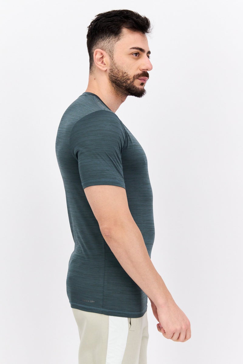 Layer 8 تي شيرت رياضي للرجال بأكمام قصيرة مناسب في الهواء الطلق، أخضر - Image 2