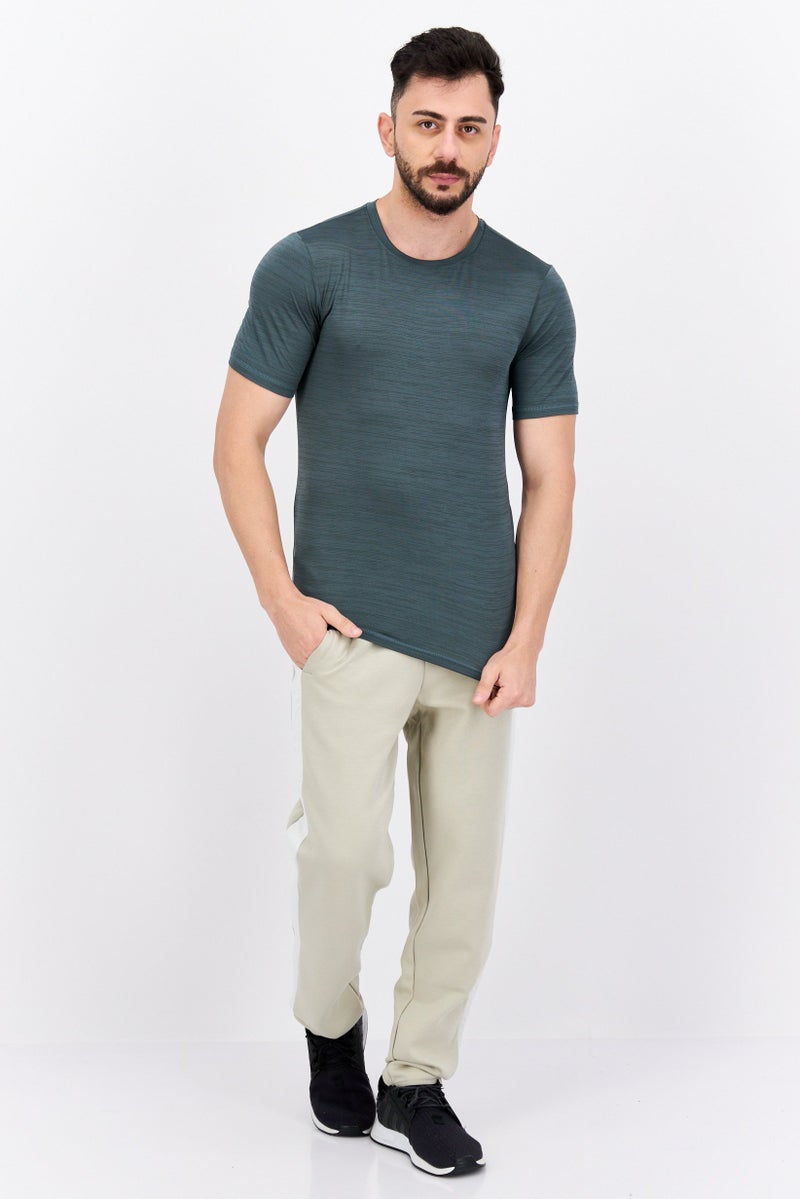 Layer 8 تي شيرت رياضي للرجال بأكمام قصيرة مناسب في الهواء الطلق، أخضر - Image 4