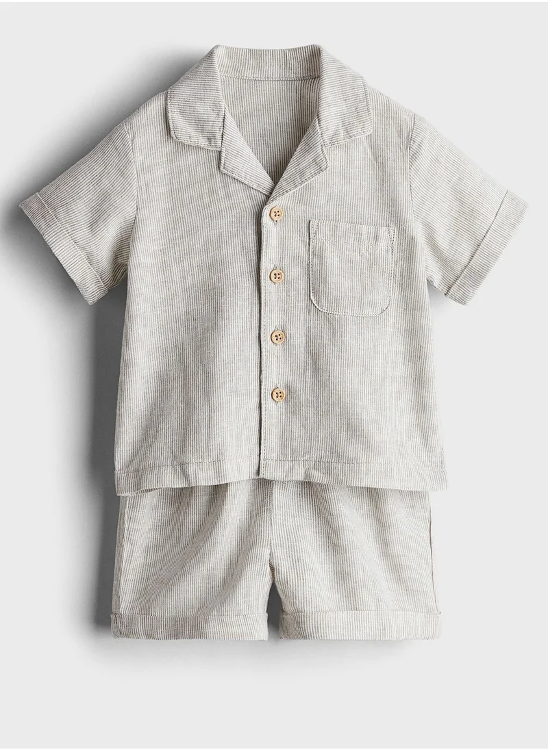 اتش اند ام Kids Button Down Shirt & Shorts Set