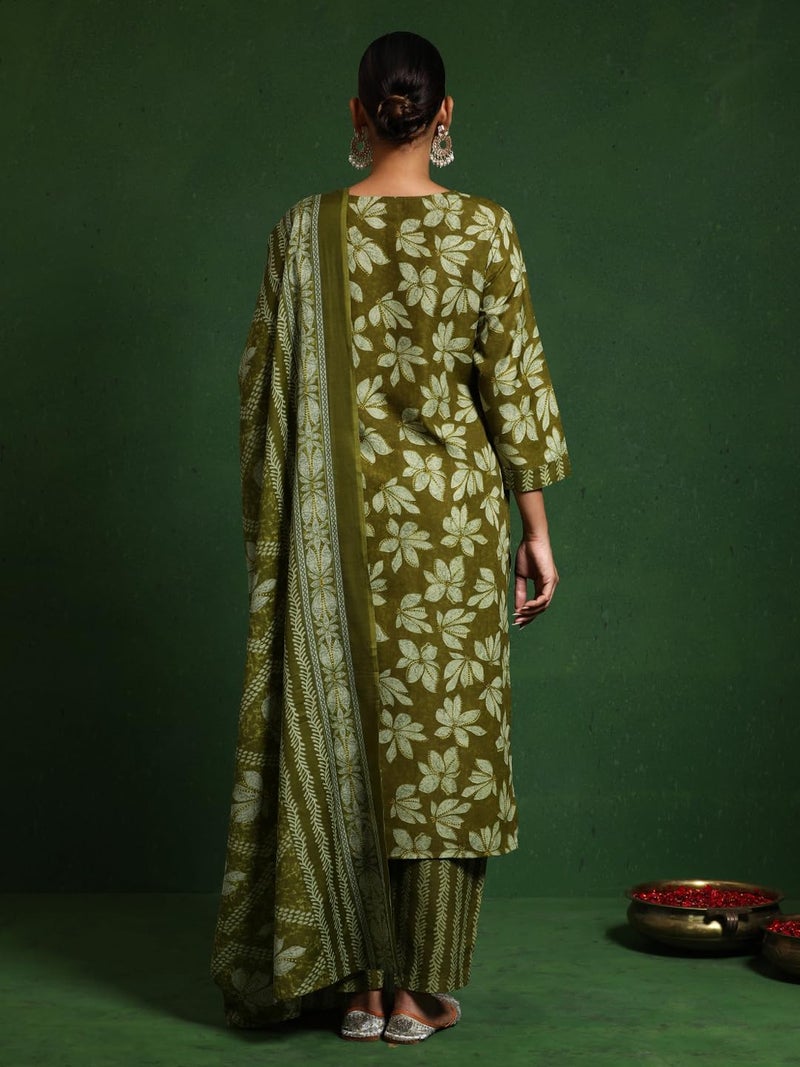 Varanga Women Floral Printed V Neck Kurta With Trouser & Dupatta - Image 4
