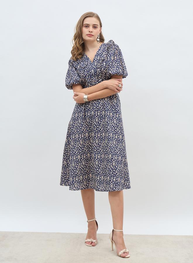 ستايلي فستان ميدي بقصة - وياقة على شكل  وطبعات شاملة وزخرفة بكشكشة - Image 2