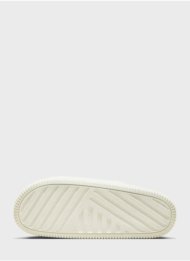 Nike Essential Slides