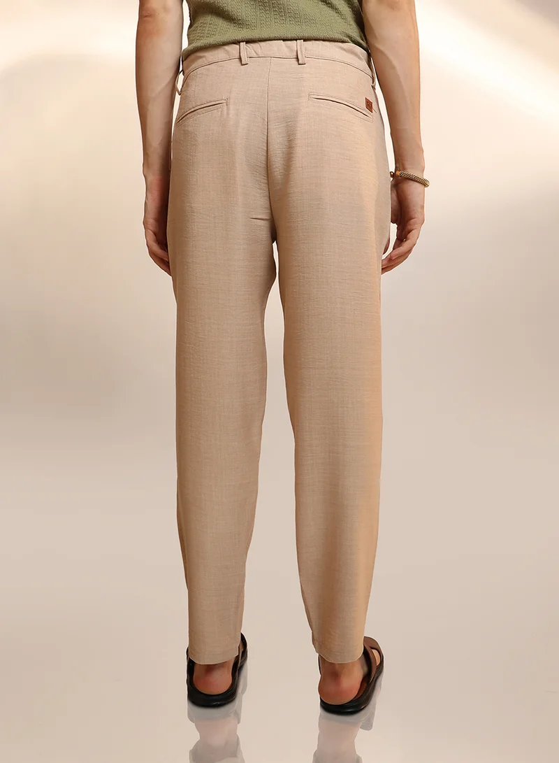 Campus Sutra Lightweight - Solid Pleated Trousers