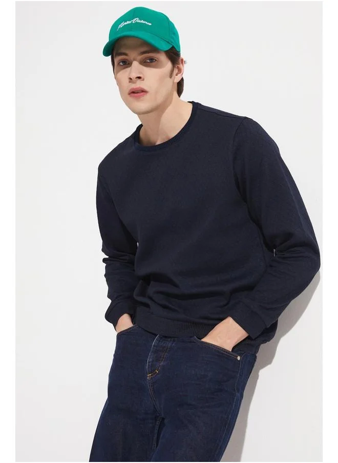 جون June Exclusive Men Textured Crew Neck Sweatshirt Navy