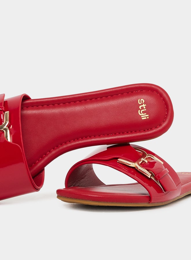 Styli Patent Design Buckle Detail Flat Sandals - Image 3