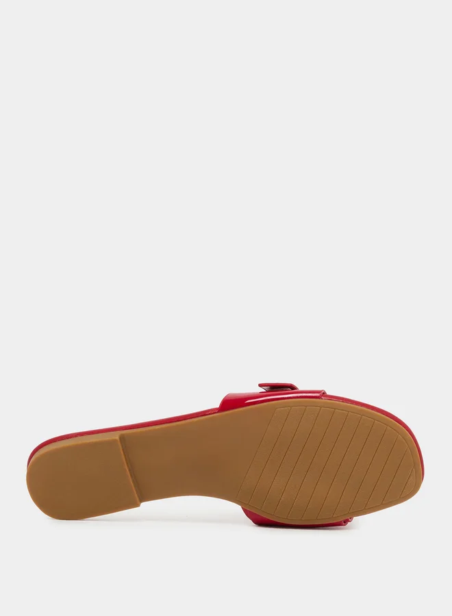 Styli Patent Design Buckle Detail Flat Sandals