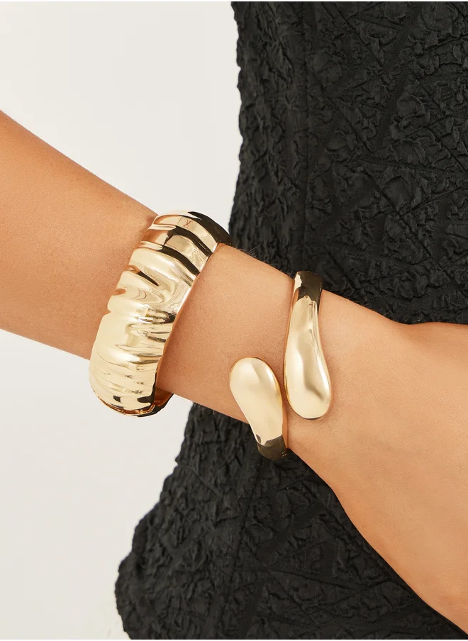 ستايلي Set of 2 - Gold Plated Bangle and Cuff Bracelet