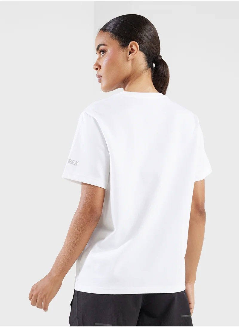 اديداس Aeroready Graphic T-Shirt