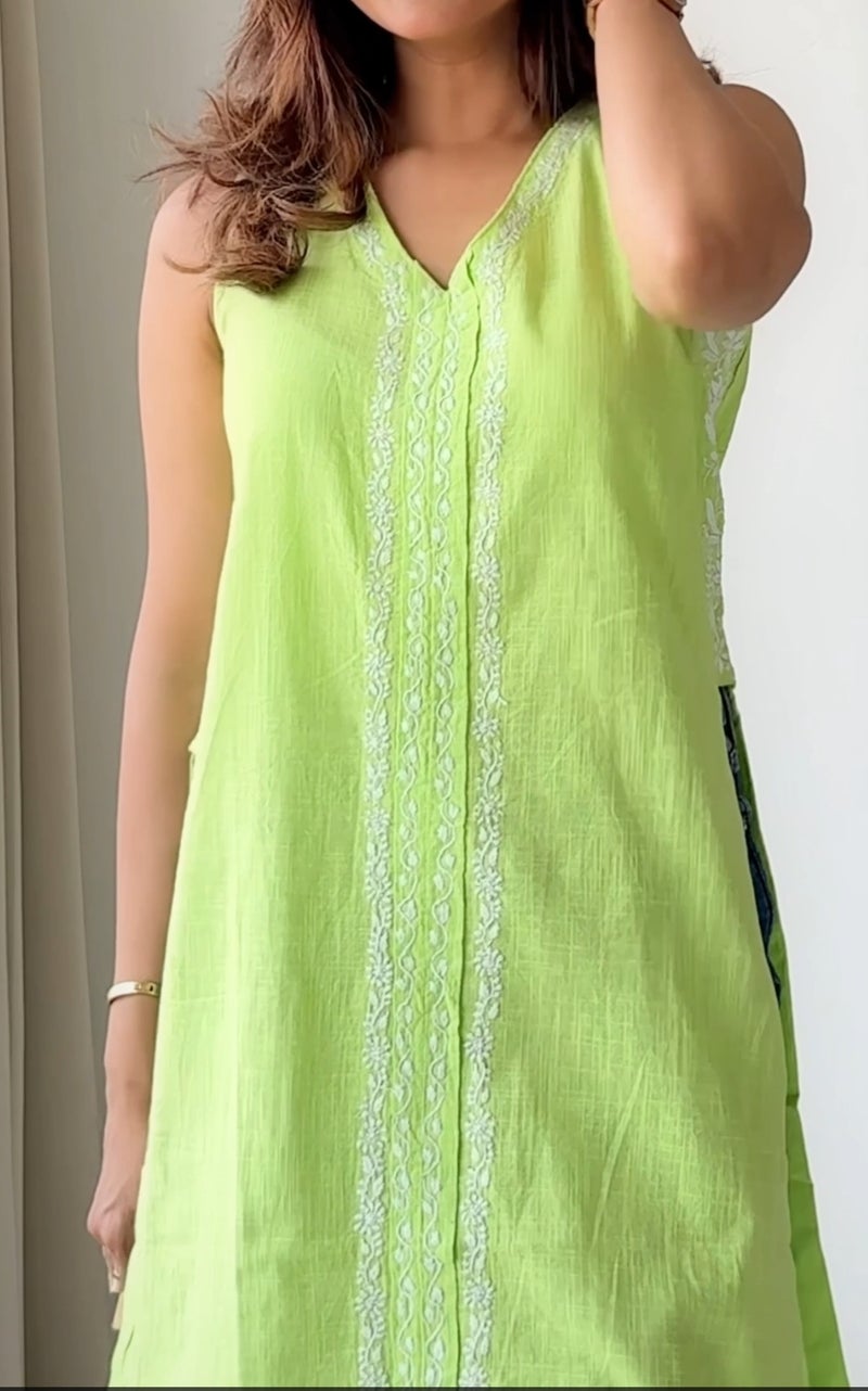 UNDYED كورتى قطنية خضراء بتصميم شيكانكاري للنساء - Image 3