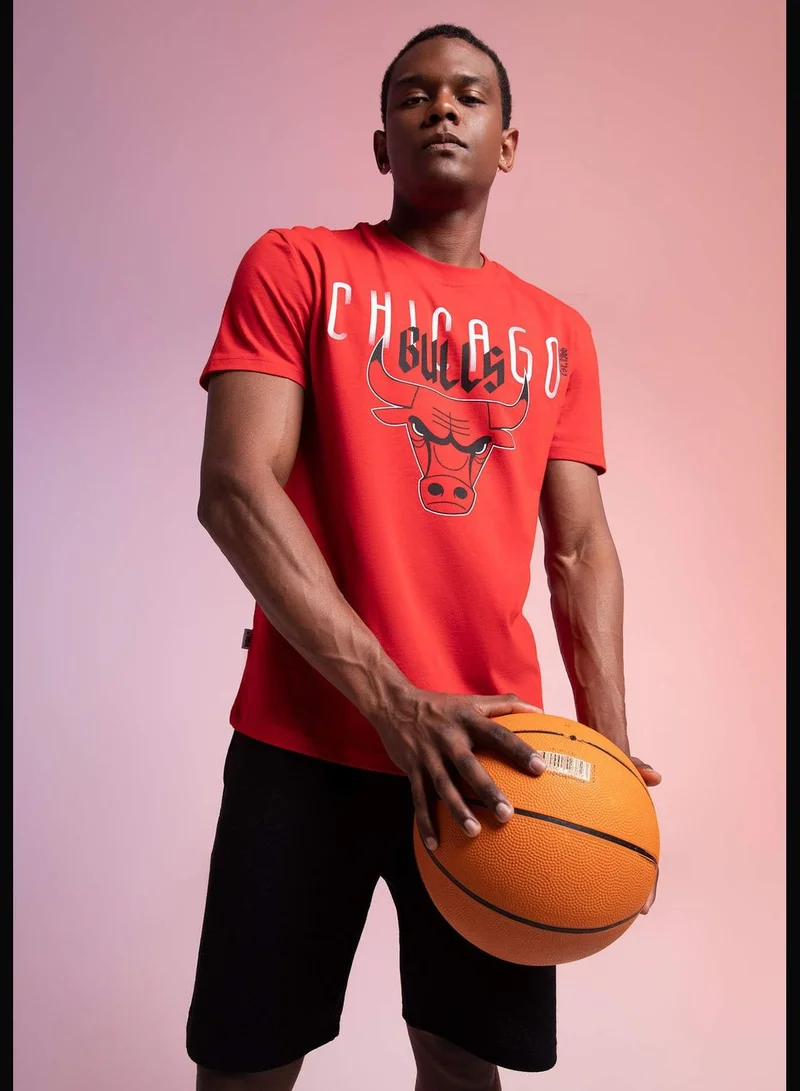 ديفاكتو Man NBA Chicago Bulls Licenced Knitted T-Shirt