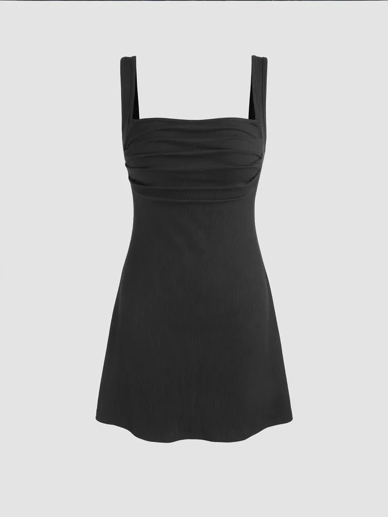 زوبعة فستان قصير بياقة مربعة مكشكش