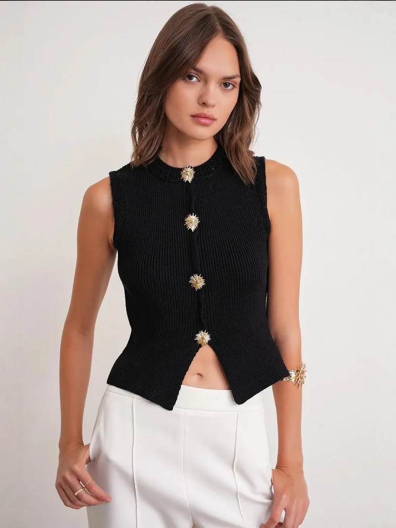 MixRay Mixray Textured Knit Crop Top with Button Details