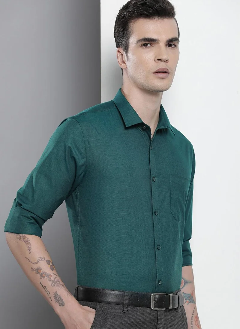 The Indian Garage Co Men Slim Fit Solid Full Sleeves Cutaway Collar Formal Shirt