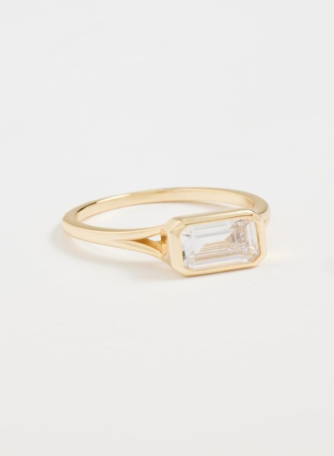 SHASHI Women's Emerald Baguette Ring, Gold, 7 - Image 2