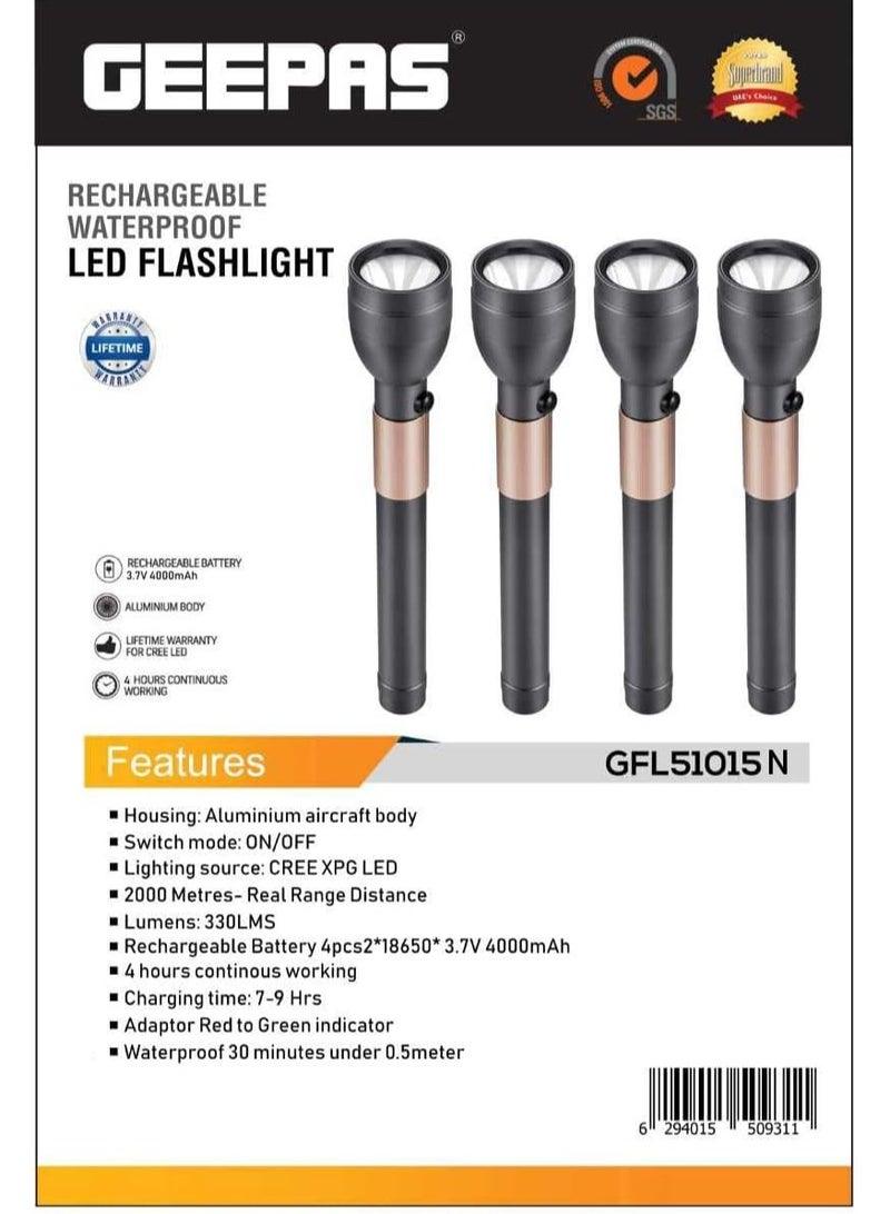 جيباس مصباح يدوي LED مقاوم للماء وقابل لإعادة الشحن 4 في 1 من Geepas - إضاءة فائقة السطوع بقوة 330 لومن مع عمل متواصل لمدة ساعتين | مثالي للتخييم والرحلات والدوريات والمزيد  - Image 4