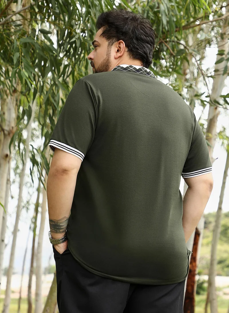 انستافاب بلس Instafab Plus Men Block Argyle-Knit Polo T-Shirt | Jacquard Polo Neck , Short Tipping Cuff Sleeves | Half-Button Closure , Straight Hem | Colourblock Knit Fabric For Casual & Daily Wear | Green