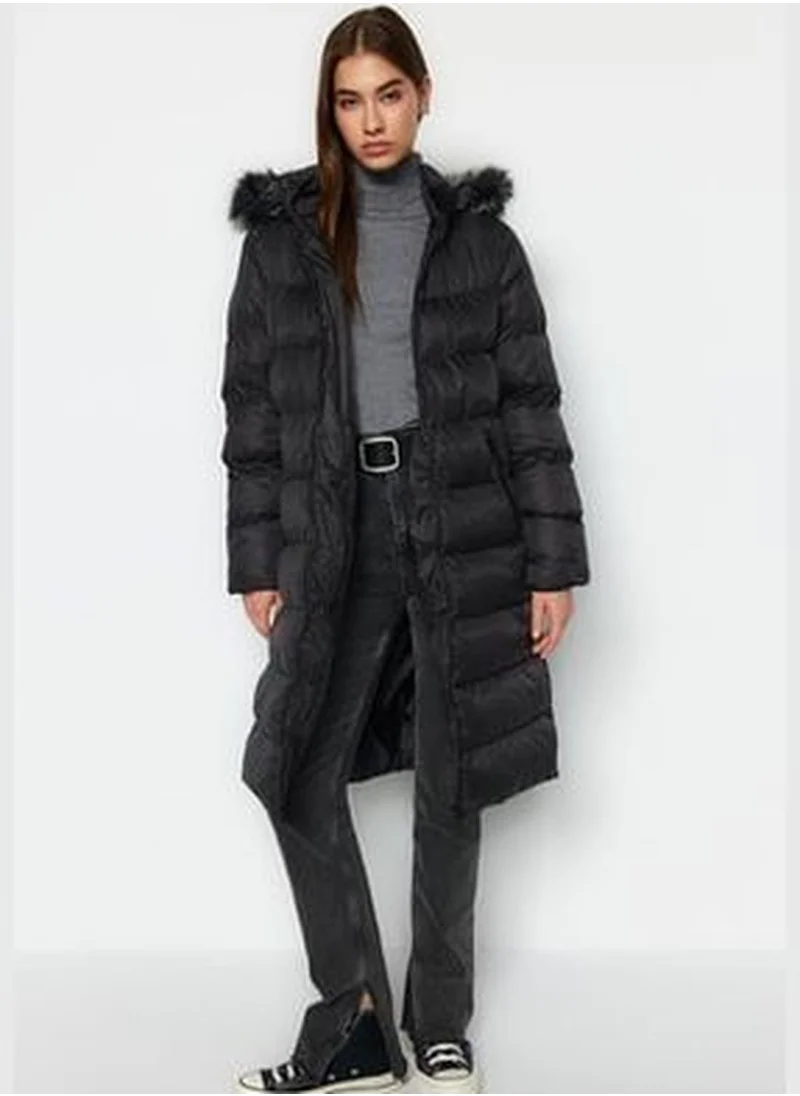 trendyol Black Oversized Fur Coat with a Hooded Water-Repellent Long Inflatable Coat TWOAW24MO00079