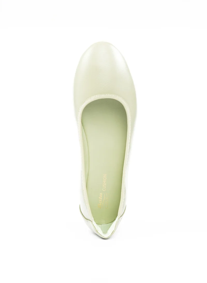 Bata Comfit Round Toe Ballerinas