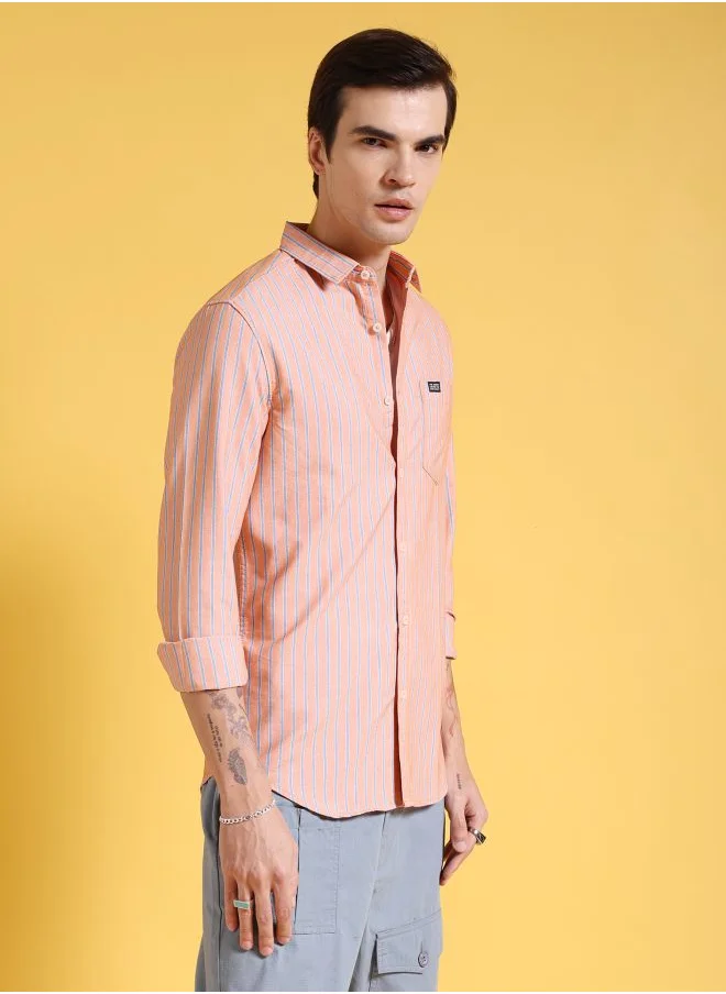 شركة المرآب الهندية Men Slim Fit Striped Full Sleeves Cutaway Collar Casual Shirt