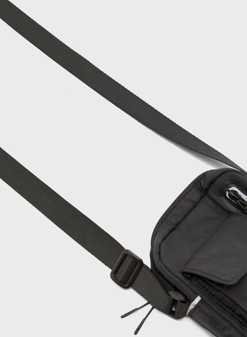 URBAN OUTFITTERS Iets Frans Crossbody