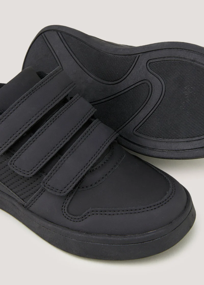 ماتلان Boys Black Triple Strap School Shoes