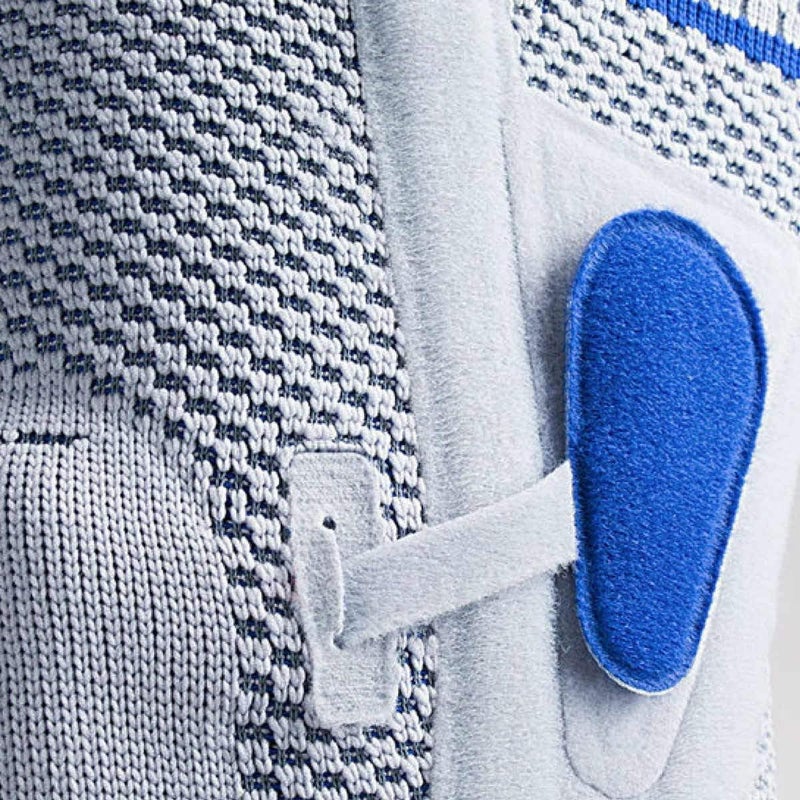 Bauerfeind GenuTrain P3 Patella Knee Support for Misalignment of the Kneecap - Right Knee - Size 6 - Black - Image 5