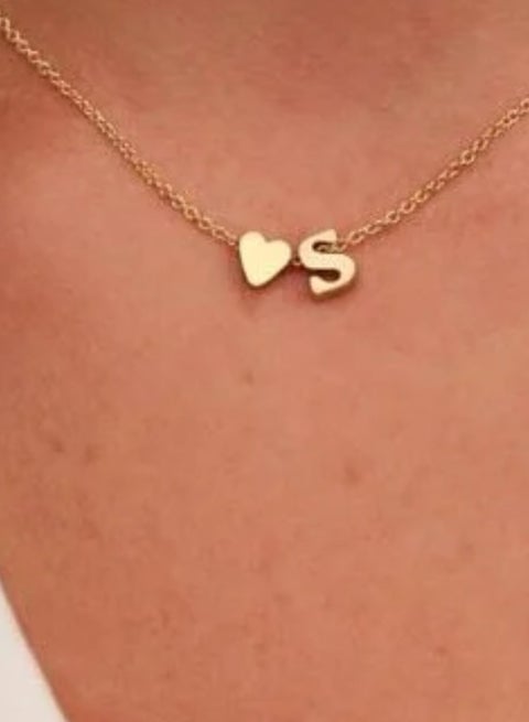 Initial Necklaces for Women 18K Gold Plated S Letter Heart Pendant Personalized Initial Letter Necklace Small Name Necklaces Gift for Teen Girls