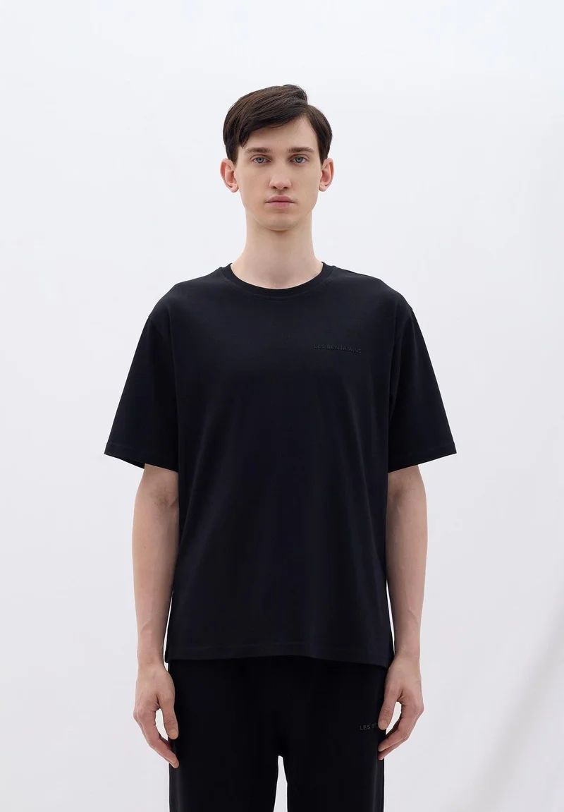 ليس بنجامنز تي شيرت بأكمام قصيرة ٤٠٤