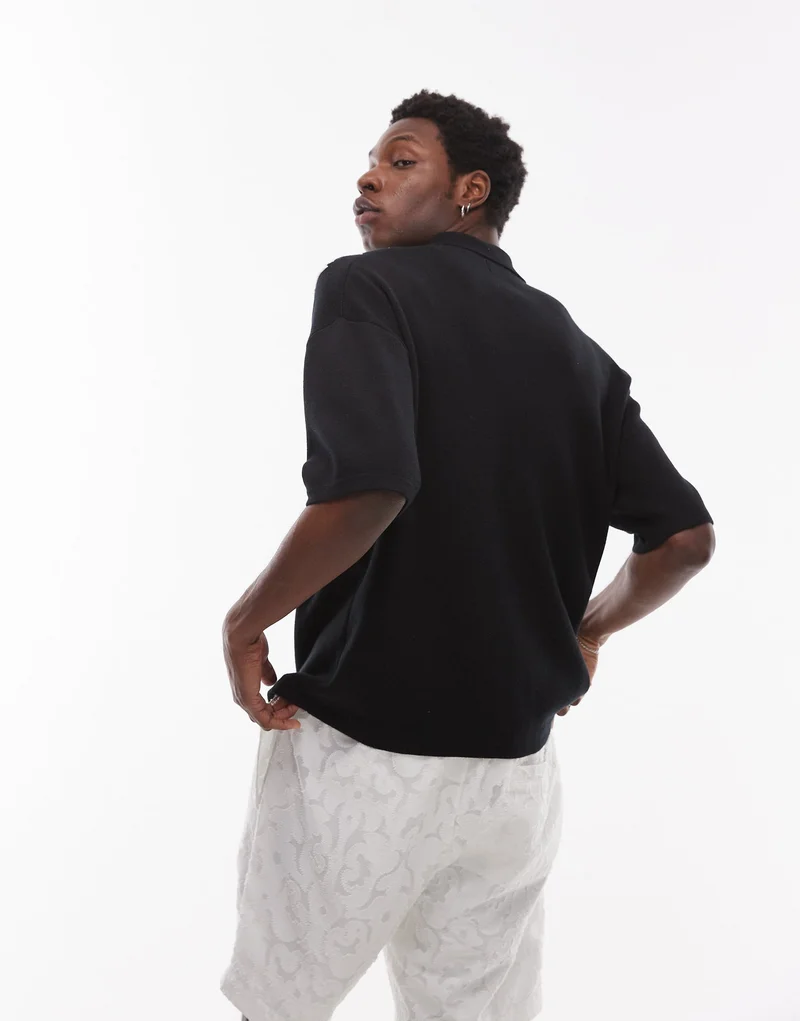 توب مان توب مان قميص مطرز بالزهور محبوك باللون الأسود