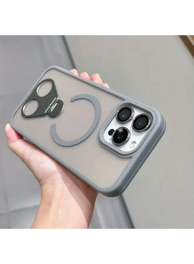 حافظة هاتف بنية اللون مغطاة بالصقيع شبه شفافة ومغناطيسية لهاتف iPhone 13 Pro Max - Image 3