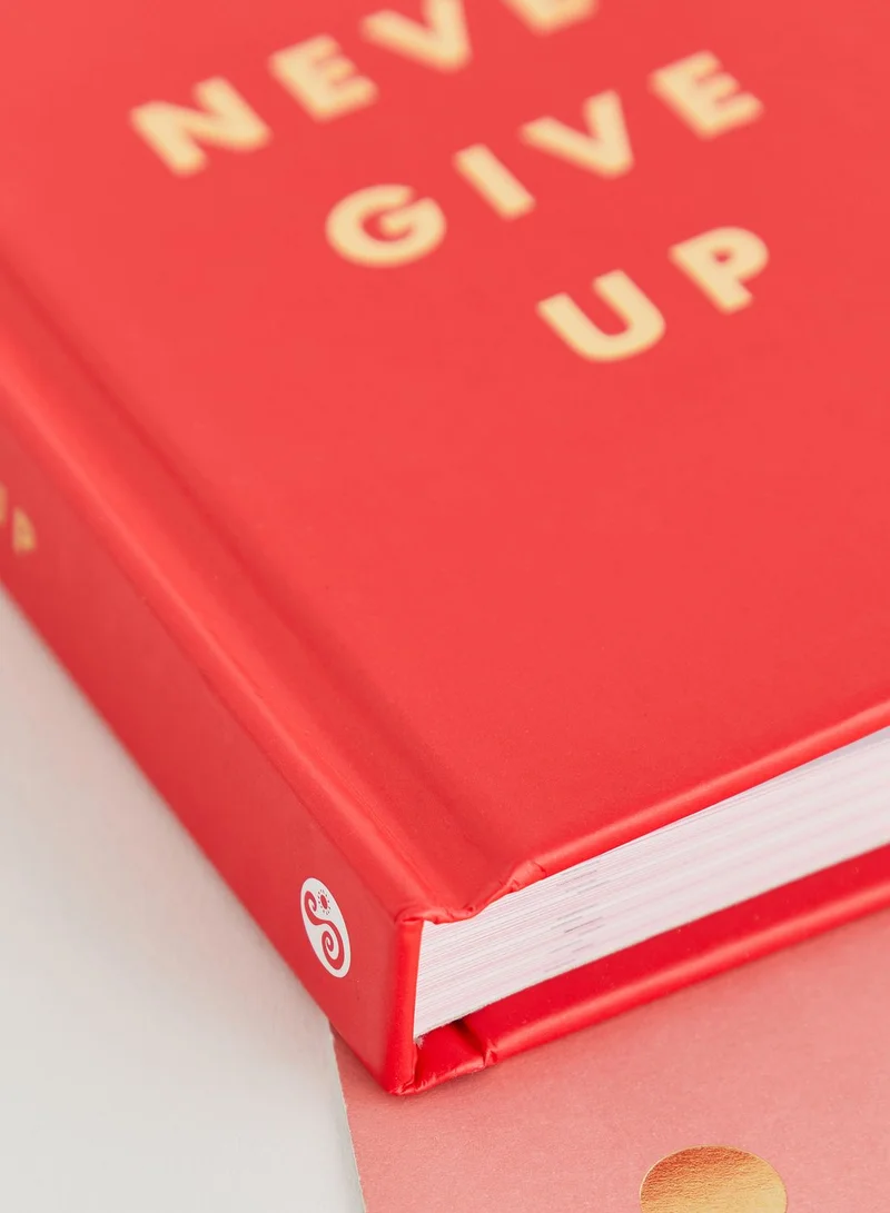 سمرز ديل كتاب " Never Give Up"