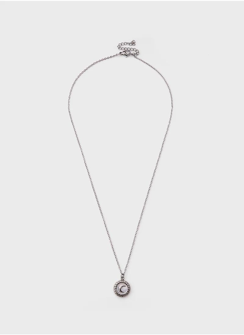ستورتز Cresent Moon Necklace