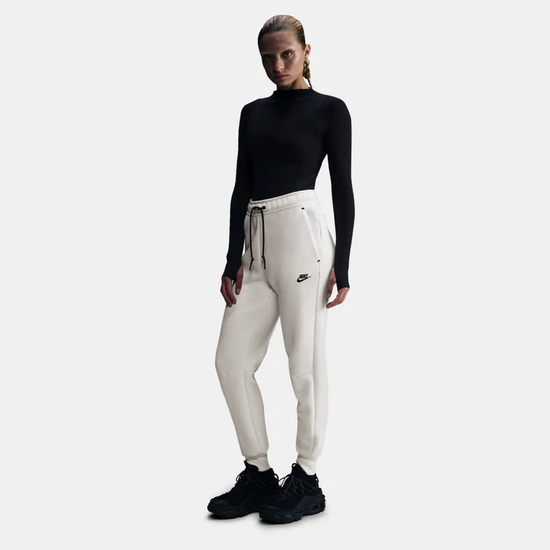 Nike white Women's Sportswear Tech Fleece Windrunner Joggers for Women | Best Price UAE