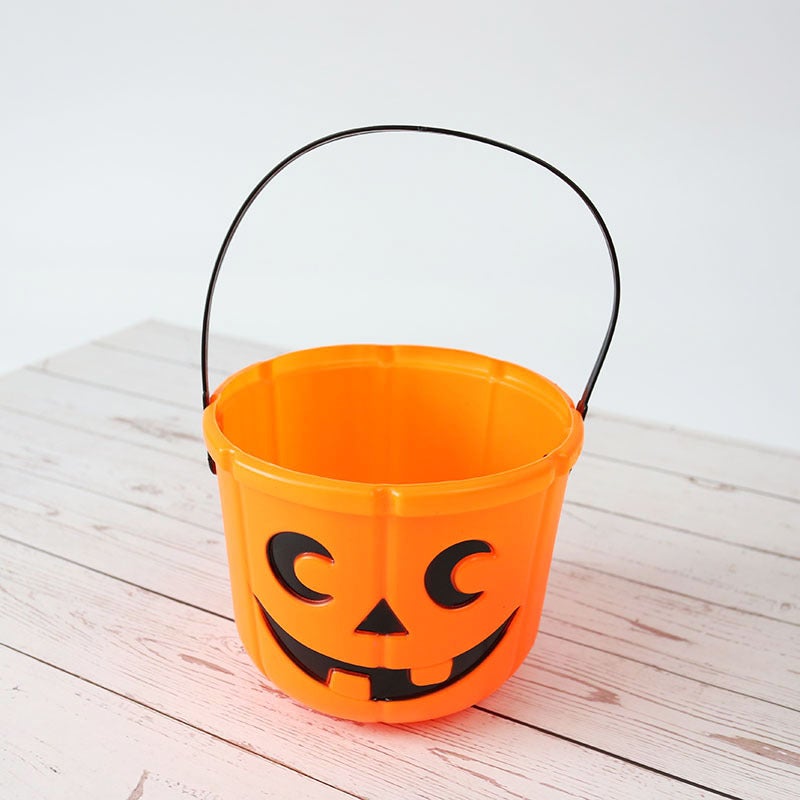 Purple Lin Spot Halloween Props Blow Pumpkin Straight Bucket Basket Halloween Pumpkin Bucket Candy Bucket - Image 1