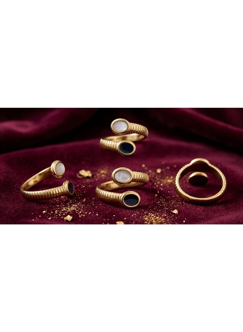 Women's stainless steel ring, golden, distinctive in its design, elegant, of high quality - Image 1