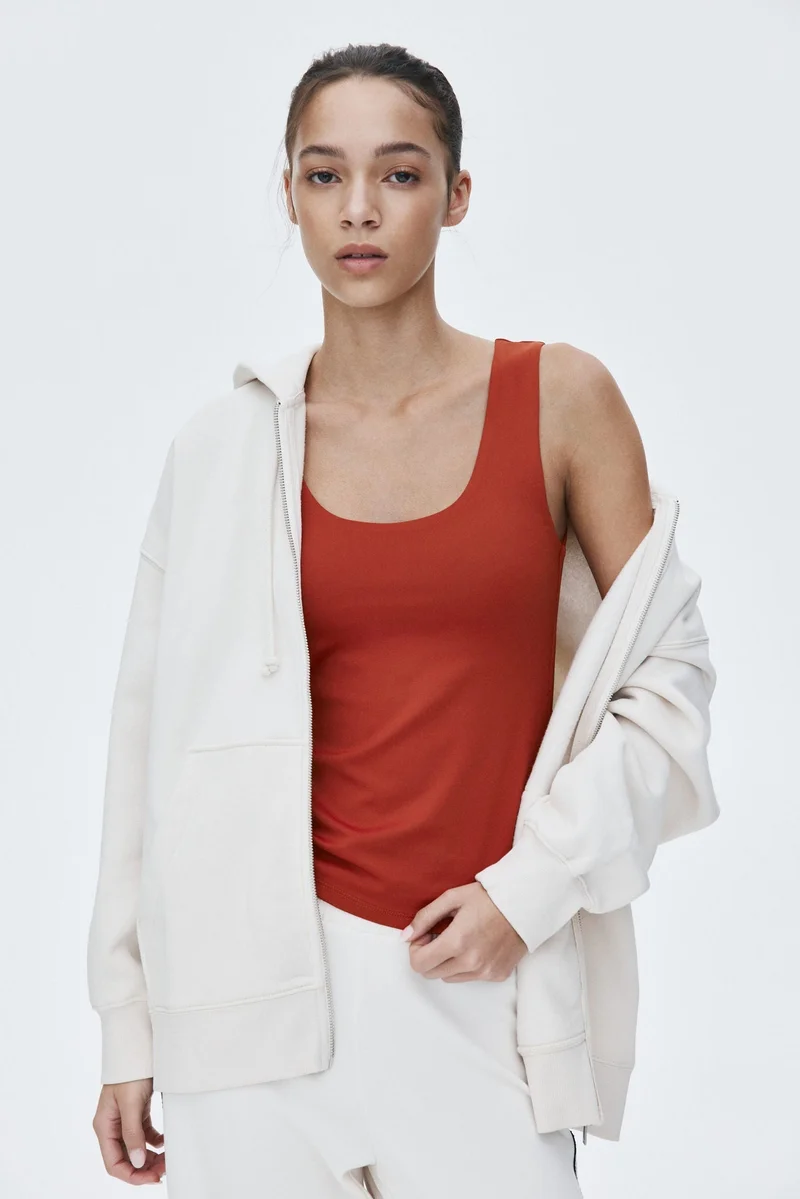 اتش اند ام فيست توب من المايكرو فايبر