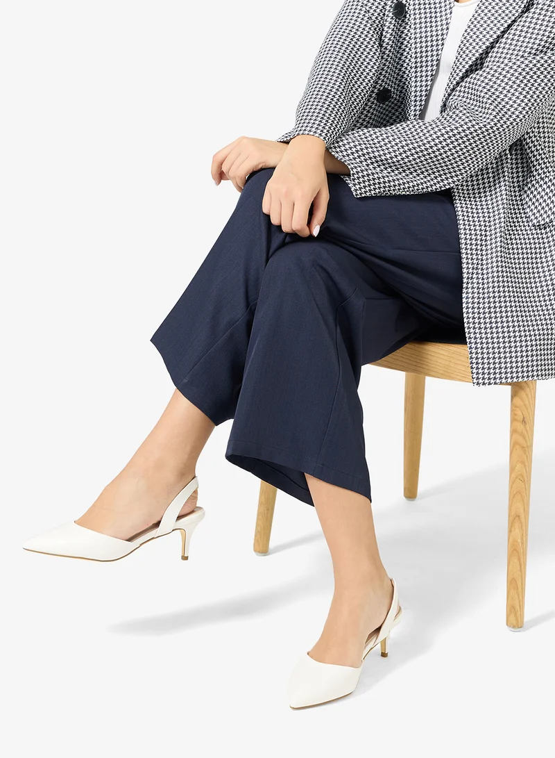 سبوت أون حذاء كلاسيكي بكعب خلفي