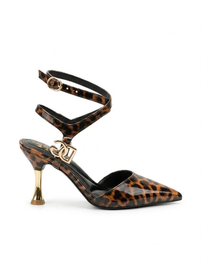 فيبراندا هيلز أنيق بتصميم مدبب من الأمام يمنح القدم مظهراً أكثر رشاقة C-86 - Image 3