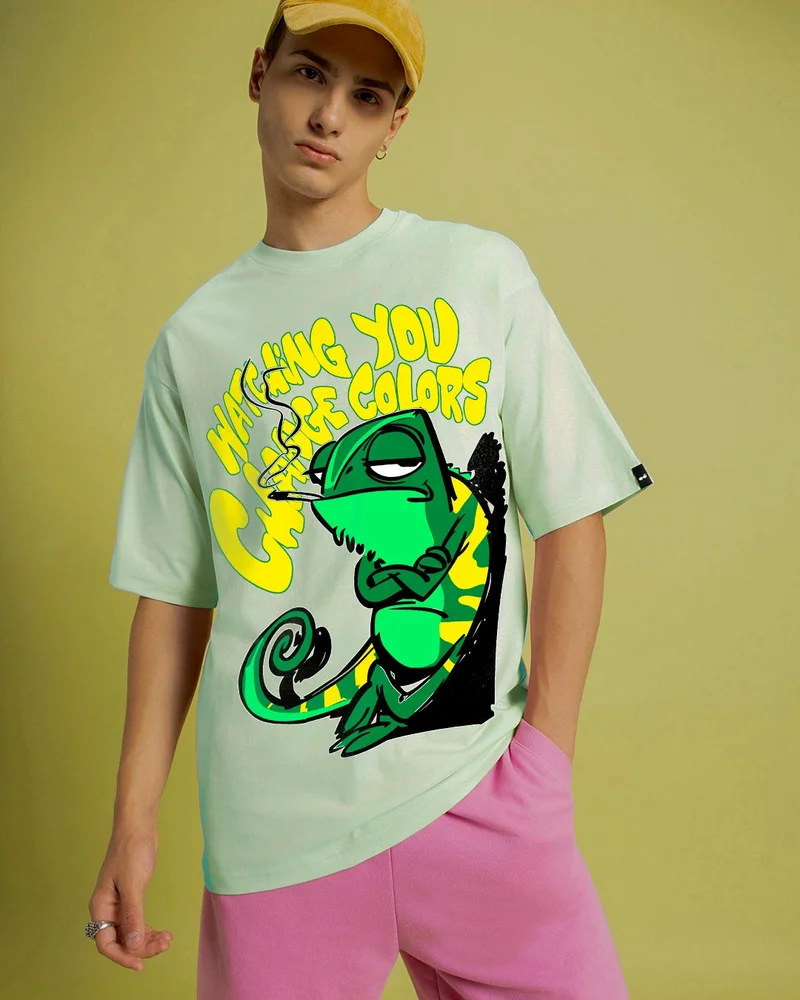 بيواكوف تيشيرت رجالي كبير الحجم بطبعة أراقبك تتغير ألوانك باللون الأخضر