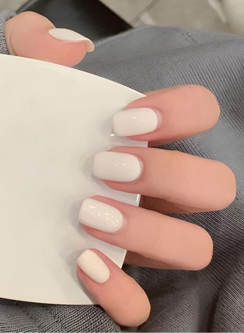 اظافر تركيب مزينة باللون الأبيض الصافي 24 قطعة - Image 1