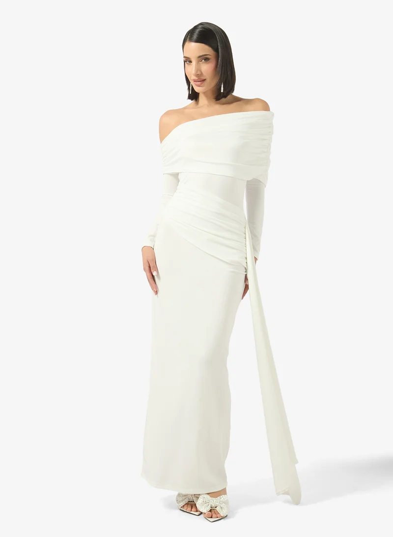 جينجر Drop Shoulder Gather Detail Dress with Trail